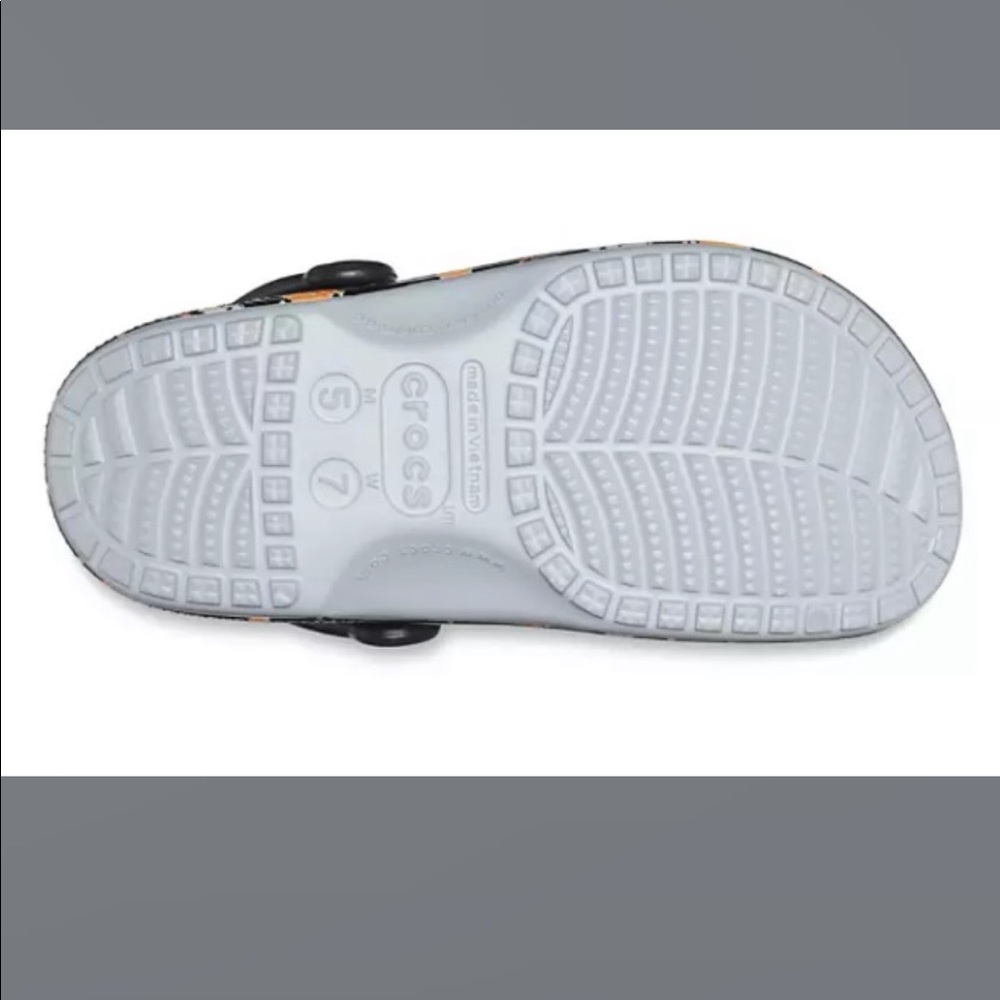 Disney Crocs for Adults Mickey Halloween - Picture 3 of 3